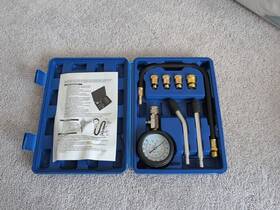 L1918us Petrol 8pcs Engine Cylinder Compression Tester Kit Gauge Tool Automotive