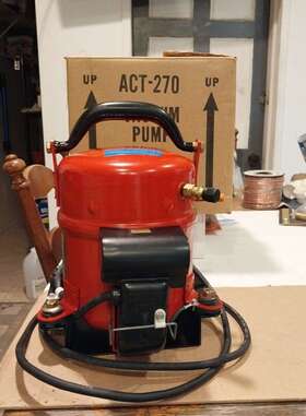 01020 Snap-on Vintage Blue-point Vacuum Pump 2.4 With Matco Fuel-o-vac Tester