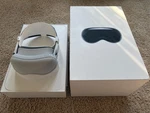 Apple Vision Pro M2 256GB - Solo Band Light Seal 34N New. Fixed Price $2000.00.