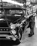 Pontiac Gto Assembly Line 1965 Factory Automobile Photo Press. Fixed Price $9.95.